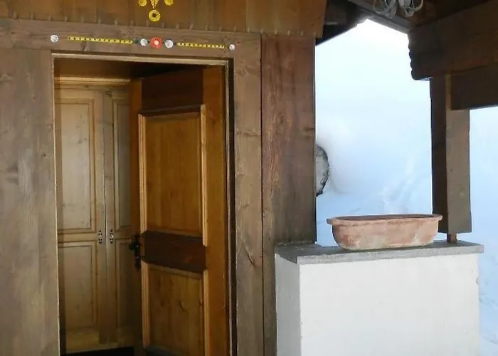 Media By Interhome *